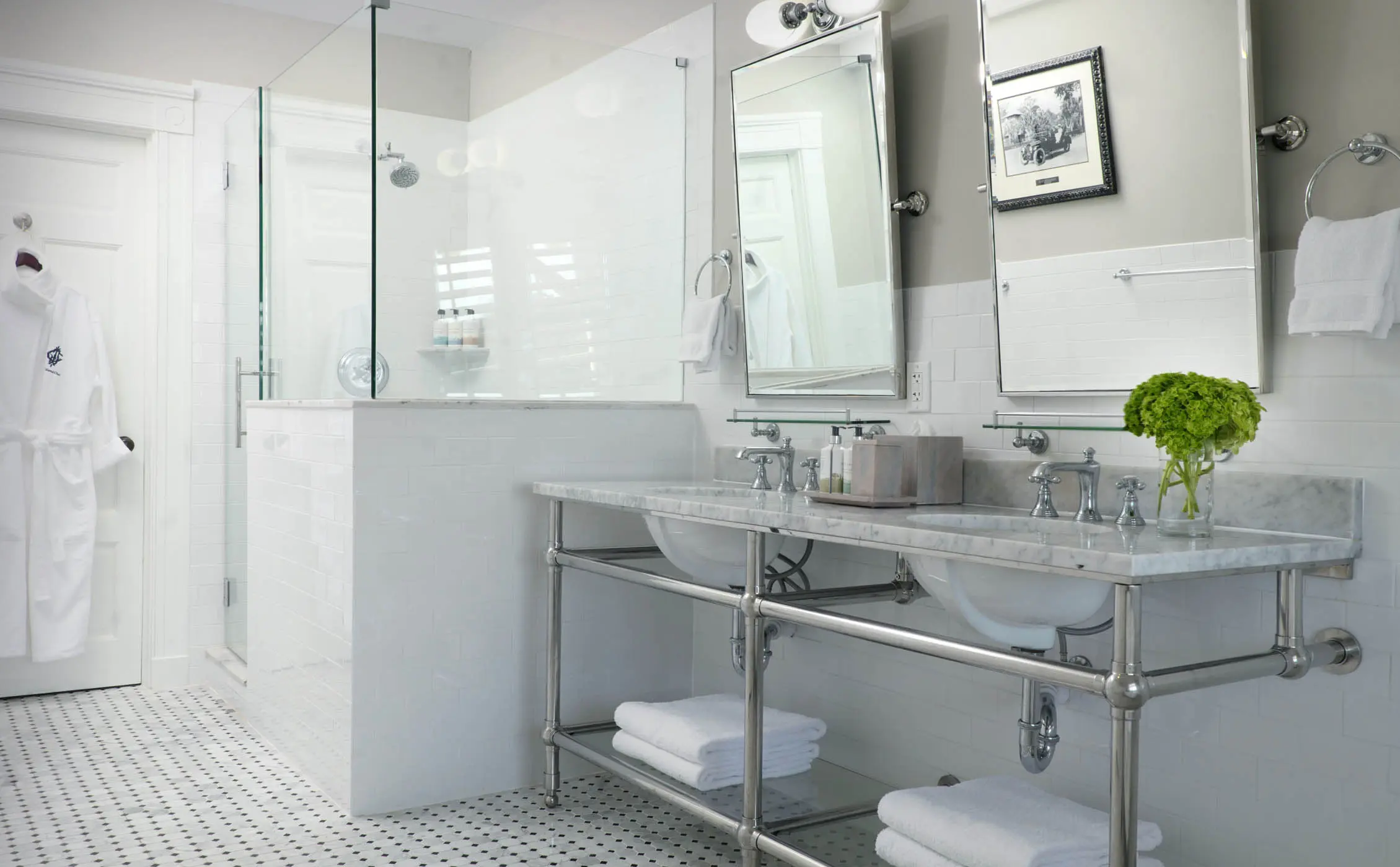 Clubhouse Presidential Bathroom